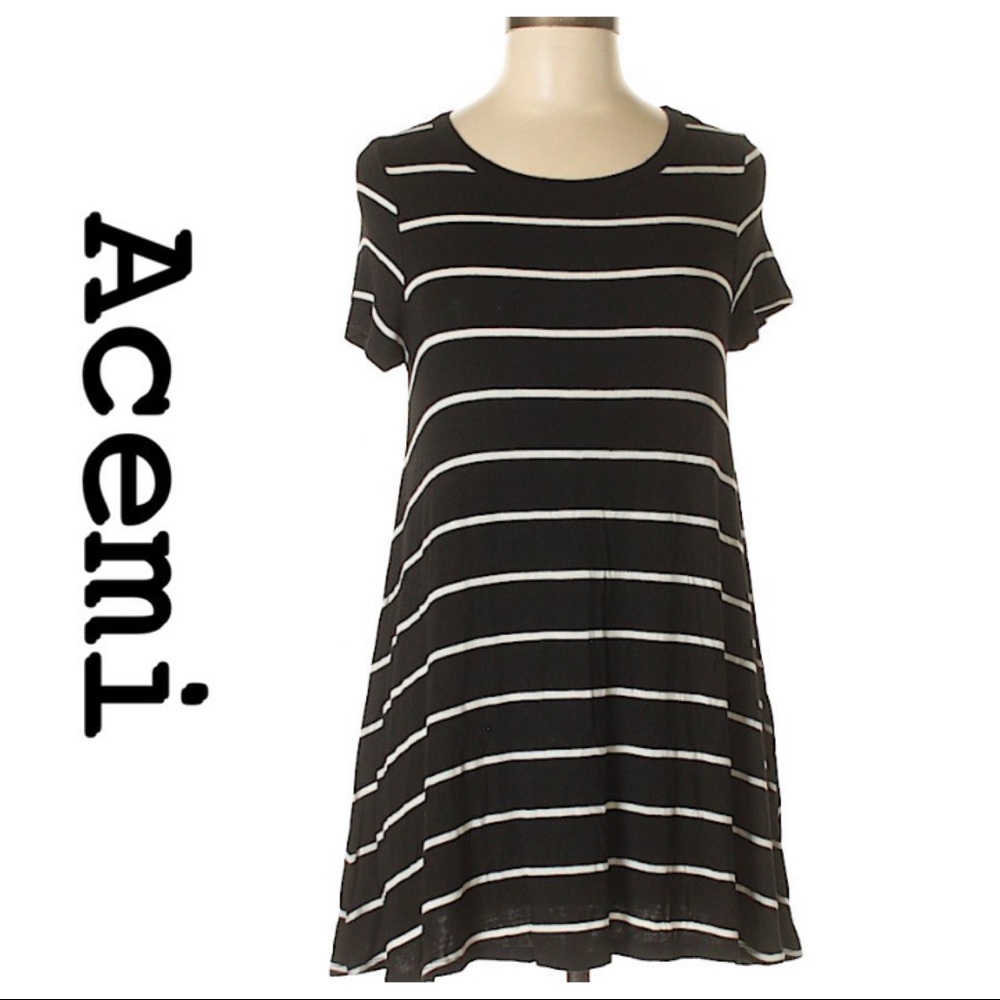 Black + White T-shirt dress size Small